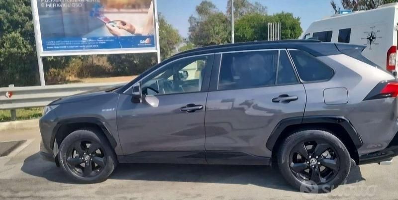 Usata Toyota RAV4 Hybrid 178 CV (130 kW) 2020 SUV