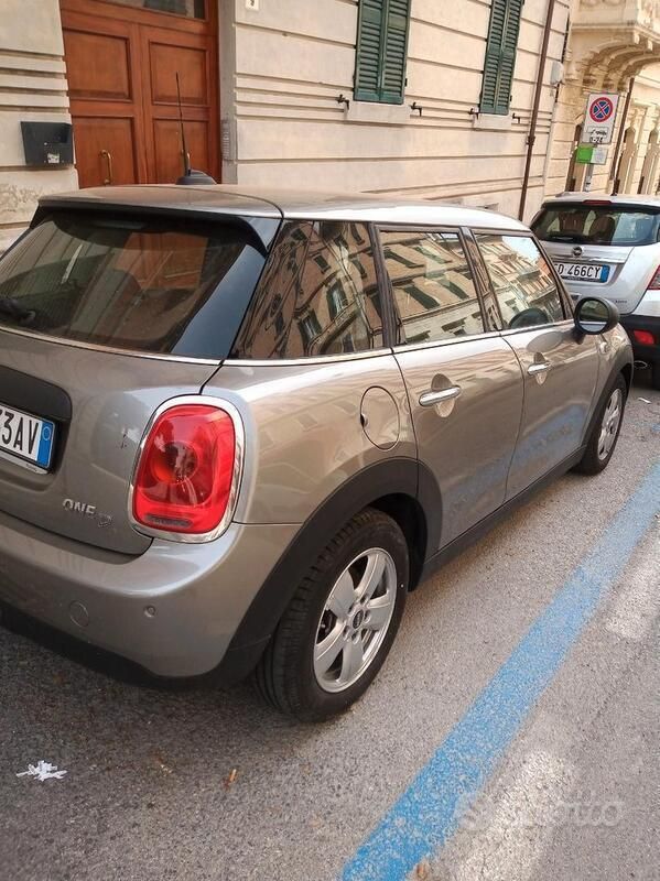 Usata Mini One D 95 CV (69 kW) 2017 Grigio Utilitaria