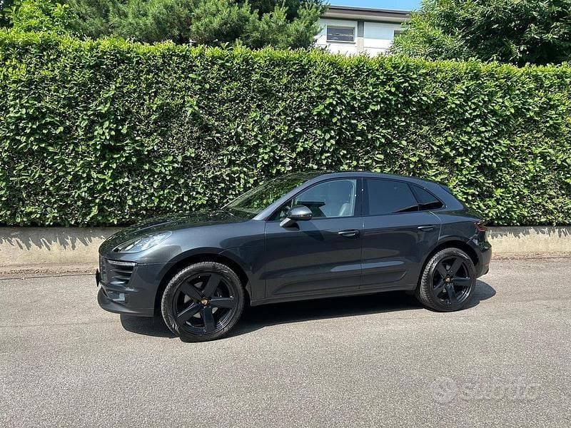 Usata Porsche Macan 252 CV (185 kW) 2016 Grigio SUV