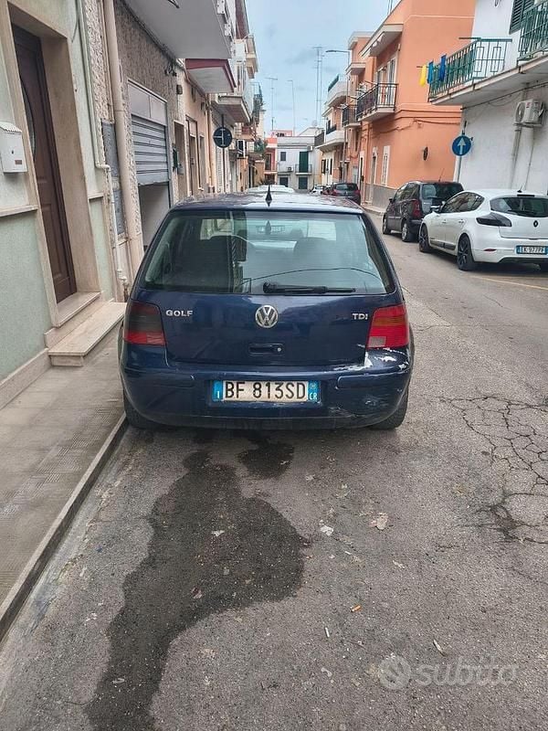 Usata VW Golf III 110 CV (80 kW) 1999 Blu Berlina