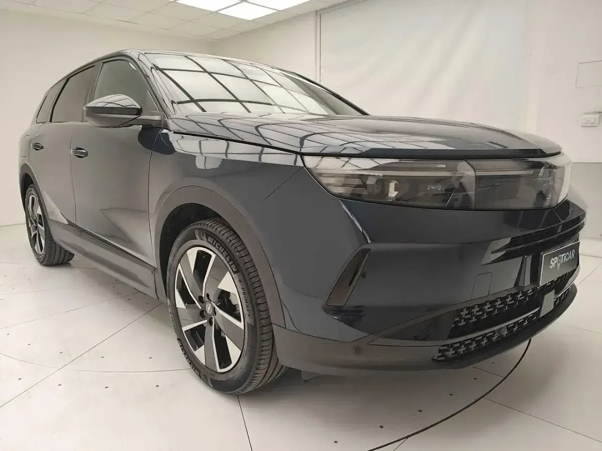 Usata Opel Grandland X 145 CV (106 kW) 2025 Verde SUV