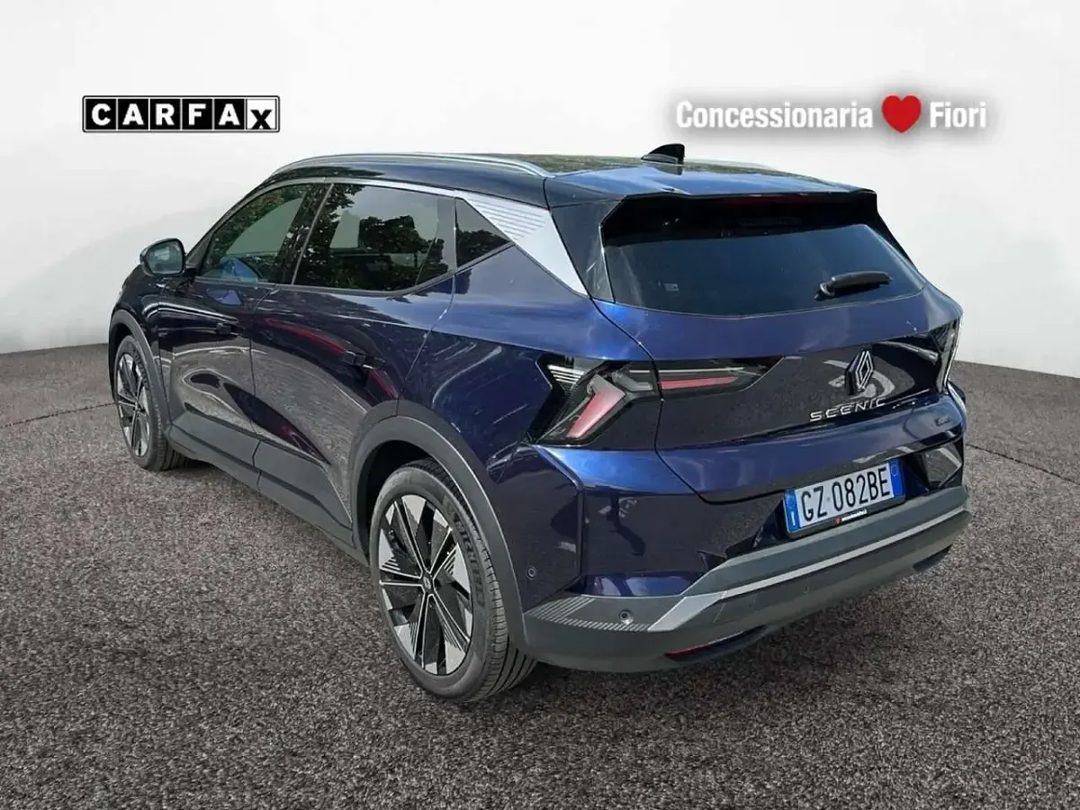 Usata Renault Scenic E-Tech Komfort 125 kW (170 CV) 2025 Blu/azzurro SUV