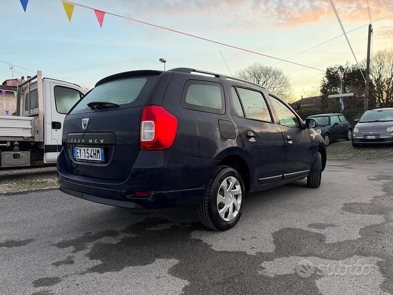 Usata Dacia Logan MCV Lauréate 75 CV (55 kW) 2015 Blu Station wagon
