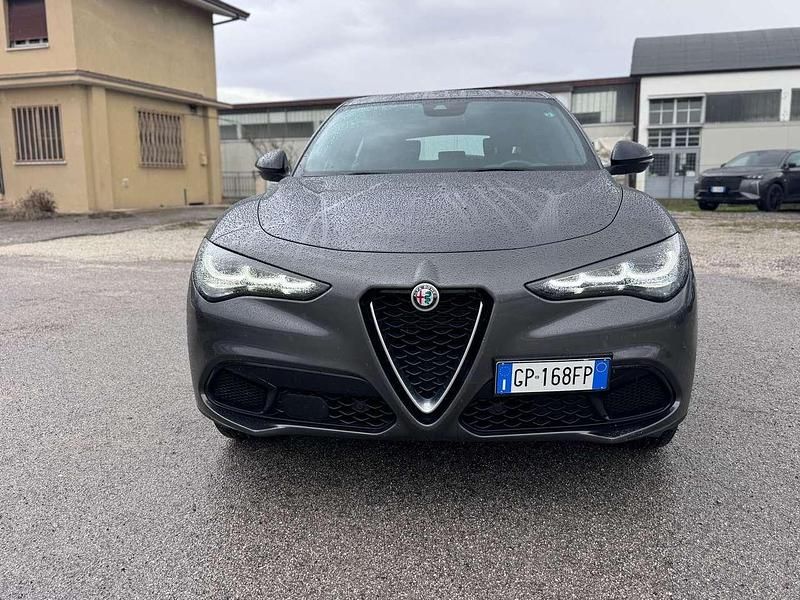 Usata Alfa Romeo Stelvio Super 209 CV (153 kW) 2023 Nero SUV