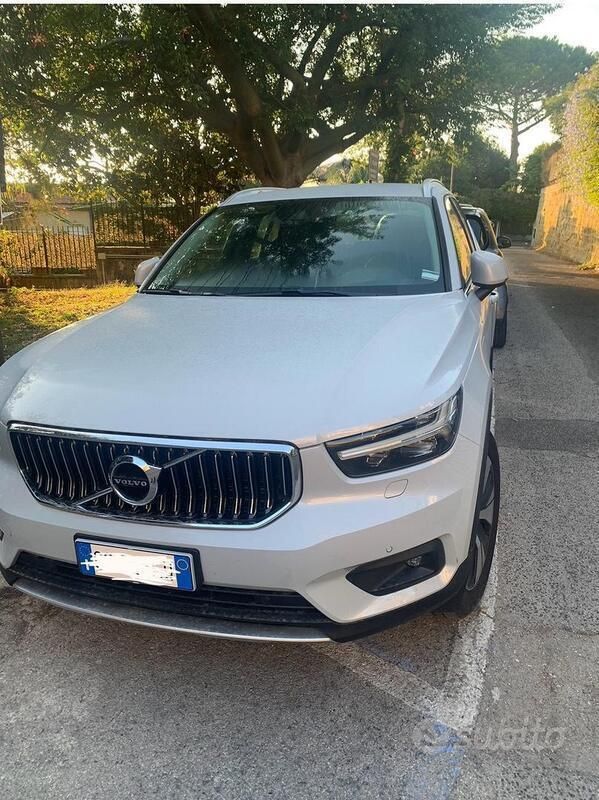 Usata 2021 Volvo XC40 Inscription SUV | 26.000 € (Buon prezzo) - Immagine 1/2