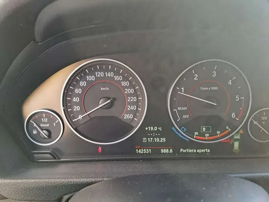Usata BMW 318 Sport Line 143 CV (105 kW) 2015 Station wagon