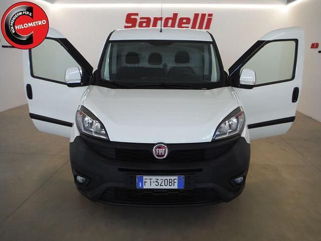 Usata Fiat Doblò 105 CV (77 kW) 2018 Bianco Monovolume