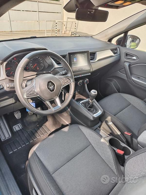 Usata Renault Captur 100 CV (73 kW) 2023 SUV