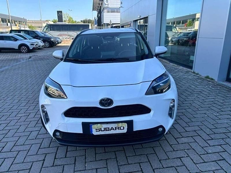 Usata Toyota Yaris Cross Active 92 CV (67 kW) 2024 Bianco SUV