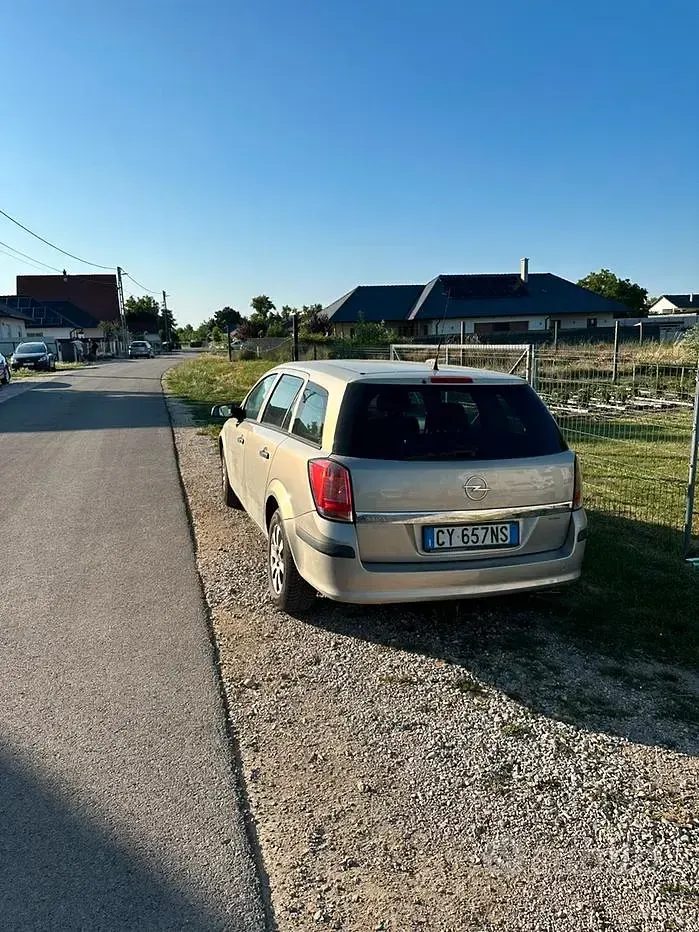 Usata Opel Astra 60 CV (44 kW) 2005 Station wagon