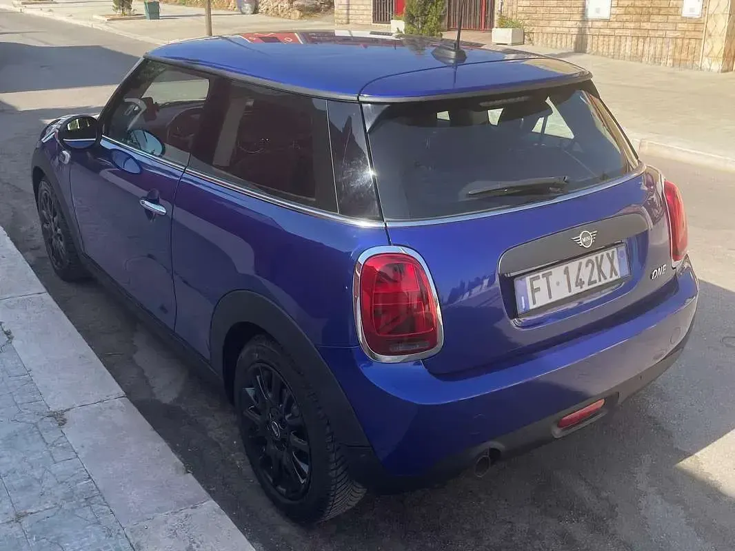 Usata Mini ONE 102 CV (75 kW) 2019 Blu/azzurro Utilitaria