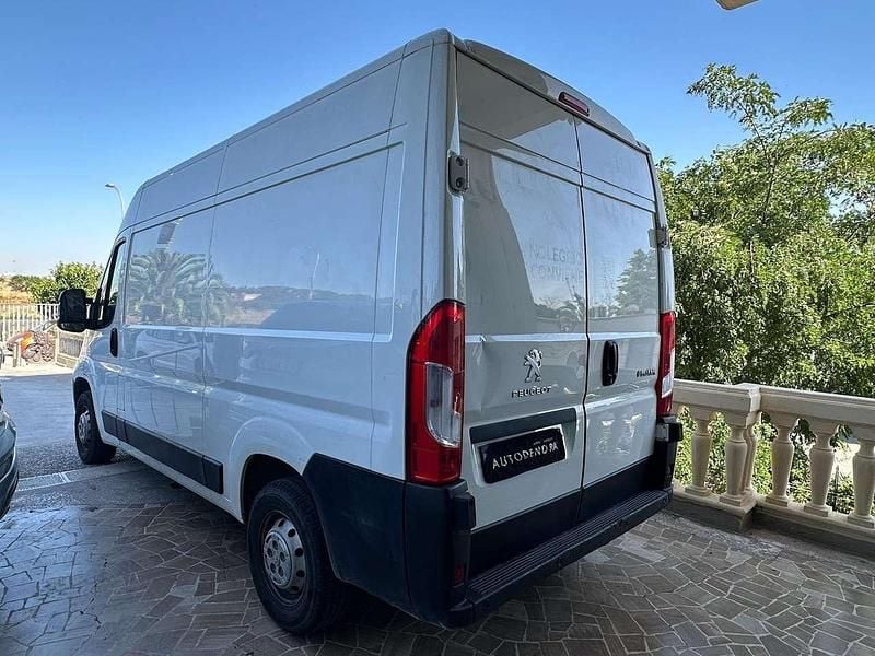 Usata Peugeot Boxer S 140 CV (102 kW) 2021 Bianco Furgone