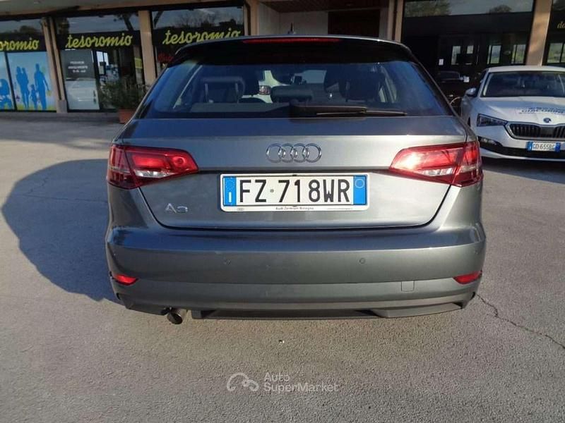 Usata Audi A3 Business 116 CV (85 kW) 2020 Antracite Berlina