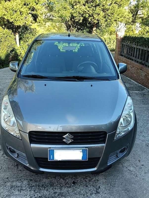 Usata Suzuki Splash 65 CV (47 kW) 2010 Grigio Utilitaria