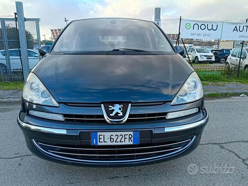 Usata Peugeot 807 163 CV (119 kW) 2012 Grigio Monovolume