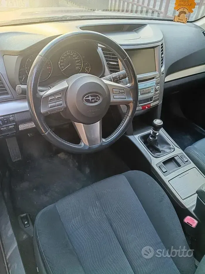 Usata Subaru Outback 150 CV (110 kW) 2013 Bluazzurro Station wagon