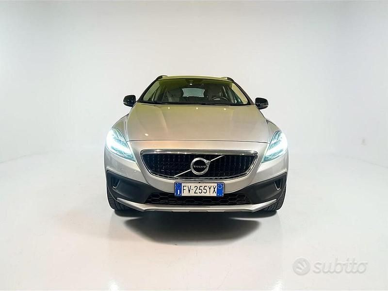Usata Volvo V40 CC Business Edition 120 CV (88 kW) 2019 Arg.m Station wagon