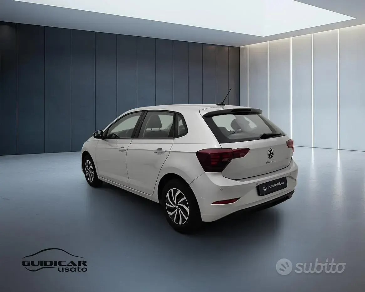 Usata VW Polo Life 80 CV (58 kW) 2023 Argento Utilitaria