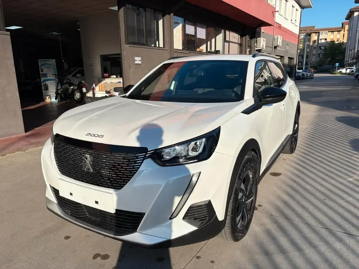 Brugt Peugeot 2008 Allure 131 HK (96 kW) 2023 Hvid SUV