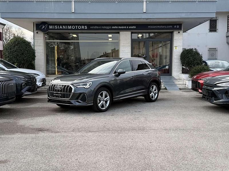 Usata Audi Q3 S-Line 150 CV (110 kW) 2024 Grigio SUV