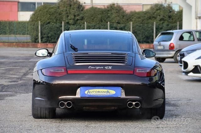 Usata Porsche 911 Targa 4S 385 CV (283 kW) 2009 Marrone macadamia Cabrio