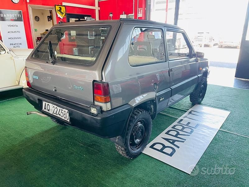 Usata Fiat Panda 4x4 50 CV (36 kW) 1989 Grigio Utilitaria