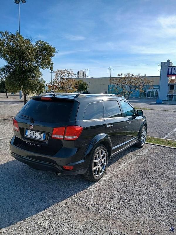 Usata Fiat Freemont 170 CV (125 kW) 2015 Nero SUV