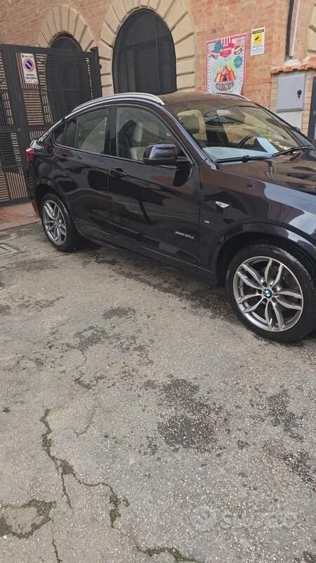 Usata BMW X4 Comfort Edition 249 CV (183 kW) 2017 Blu SUV