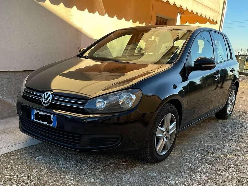 Usata VW Golf VI Comfortline 105 CV (77 kW) 2011 Nero Utilitaria