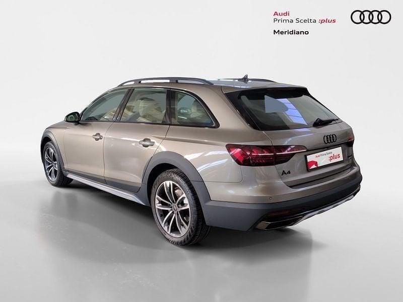 Usata Audi A4 Allroad Ambiente 204 CV (150 kW) 2023 Colore carrozzeria personalizzato audi exclusive Station wagon