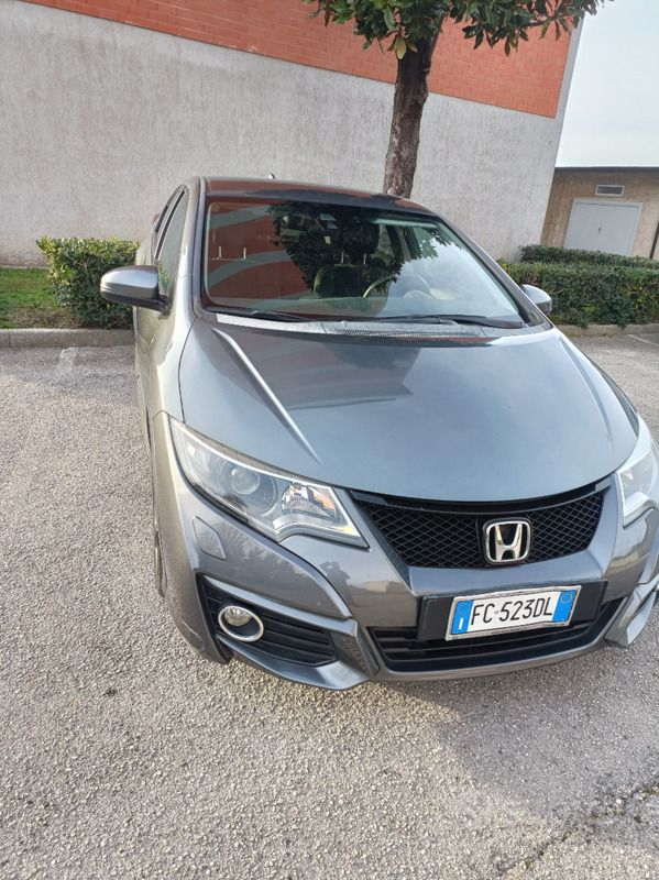 Usata 2016 Honda Civic Due volumi | 8200 € - Immagine 1/4
