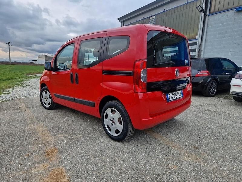 Usata Fiat Qubo Lounge 77 CV (56 kW) 2016 Rosso Monovolume