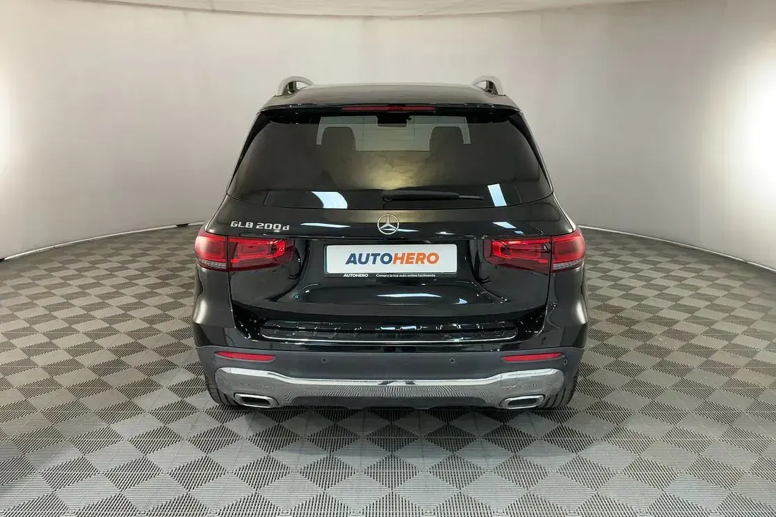 Usata Mercedes GLB200 Progressive 150 CV (110 kW) 2020 Nero SUV