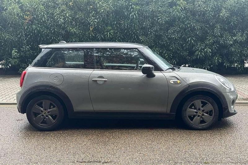 Usata Mini Cooper SE 75 kW (102 CV) 2020 Grigio Utilitaria