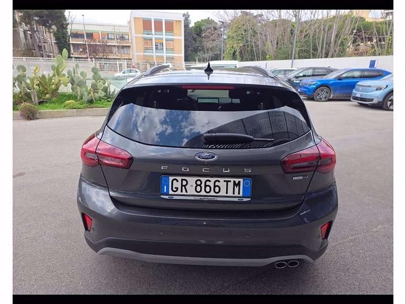 Usata Ford Focus Active 125 CV (91 kW) 2023 Magnetic grey SUV