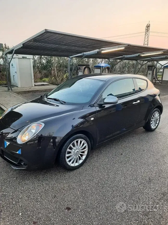 Usata Alfa Romeo MiTo Distinctive 85 CV (62 kW) 2015 Nero Utilitaria