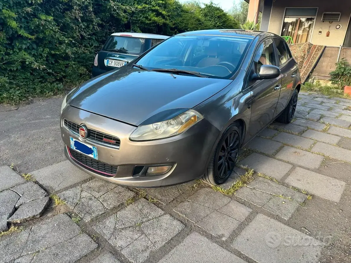 Usata Fiat Bravo 105 CV (77 kW) 2009 Utilitaria
