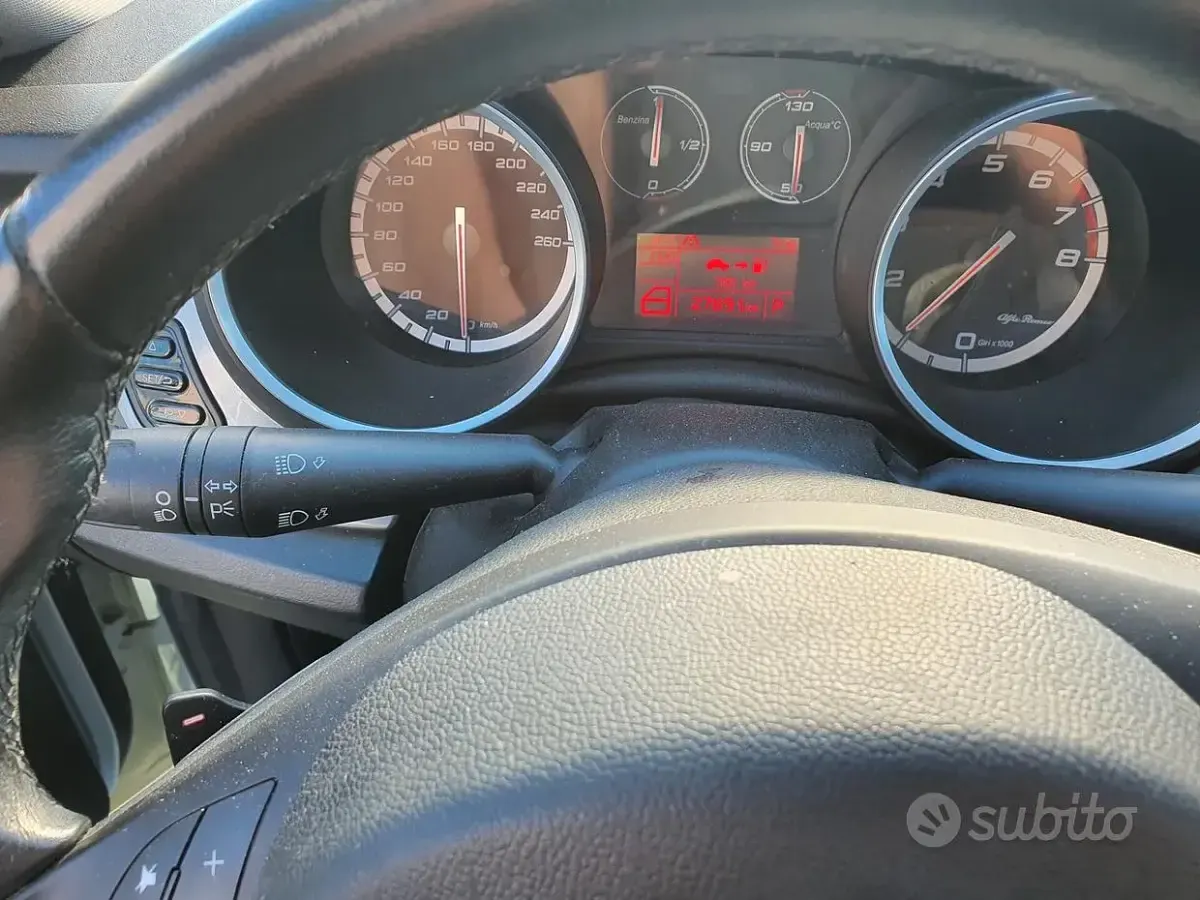 Usata Alfa Romeo Giulietta 120 CV (88 kW) 2013 Bianco Utilitaria