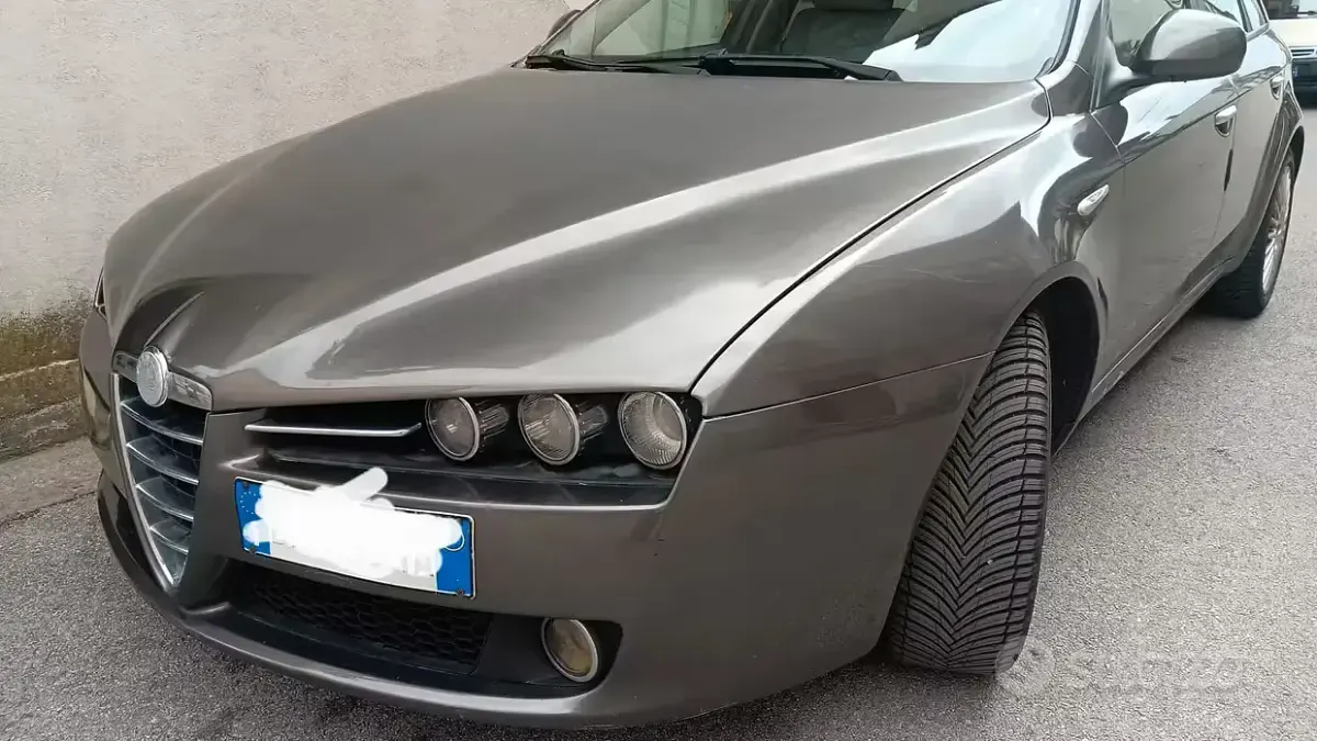 Usata Alfa Romeo 159 Executive 150 CV (110 kW) 2007 Marrone Station wagon