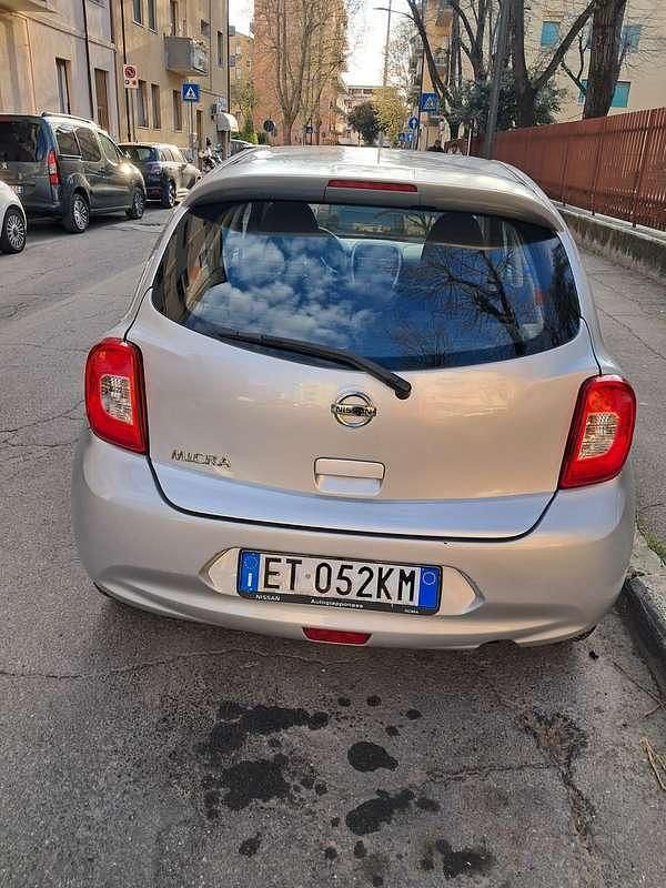 Usata Nissan Micra Acenta 80 CV (58 kW) 2013 Argento Utilitaria