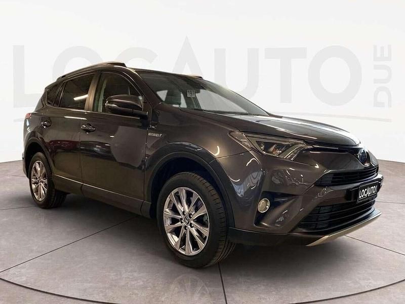 Usata Toyota RAV4 Hybrid Lounge 197 CV (144 kW) 2017 Grigio SUV