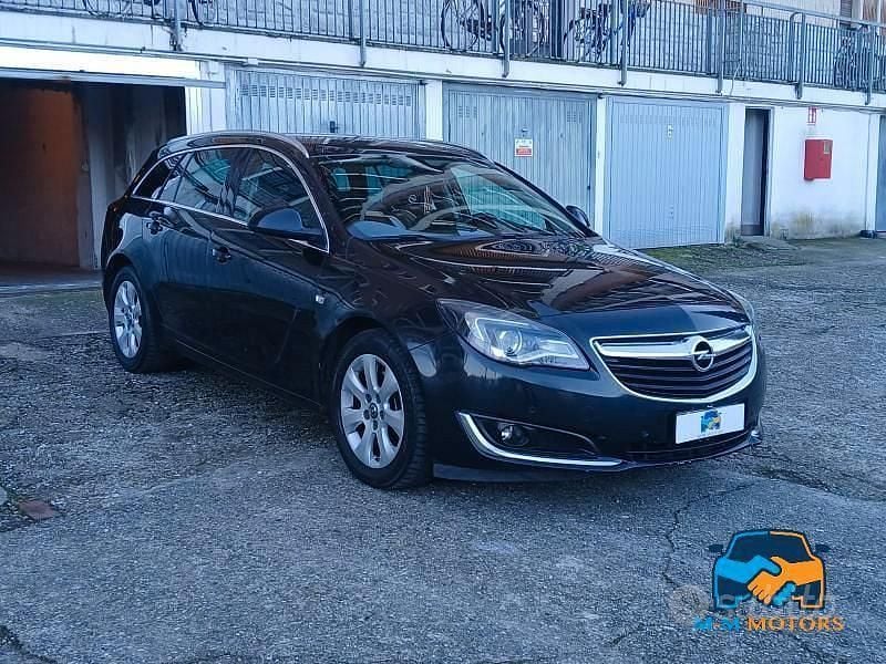 Usata Opel Insignia Business 170 CV (125 kW) 2016 Nero Station wagon
