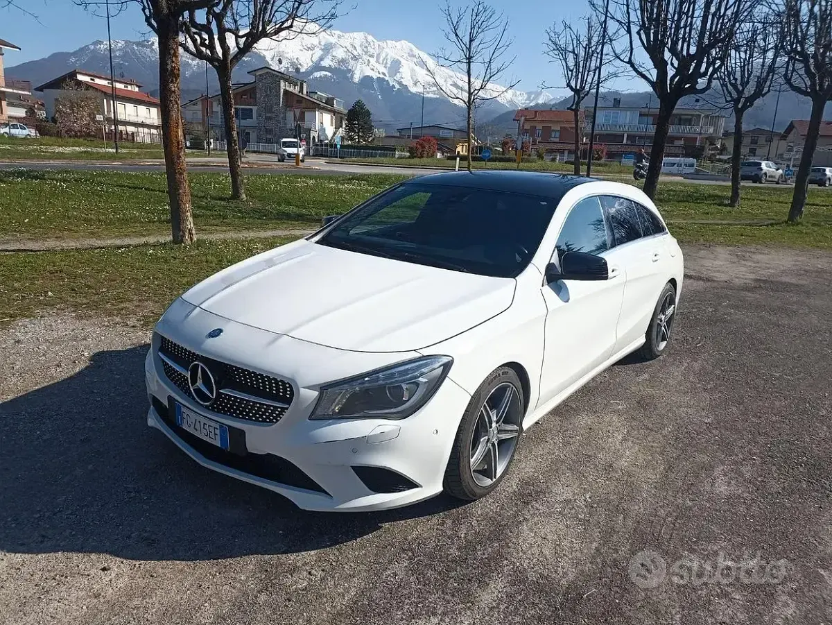Usata Mercedes CLA220 177 CV (130 kW) 2017 Bianco Coupé