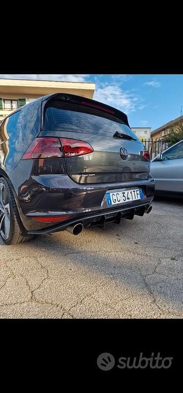 Usata VW Golf VII GTI 220 CV (161 kW) 2016 Grigio Utilitaria