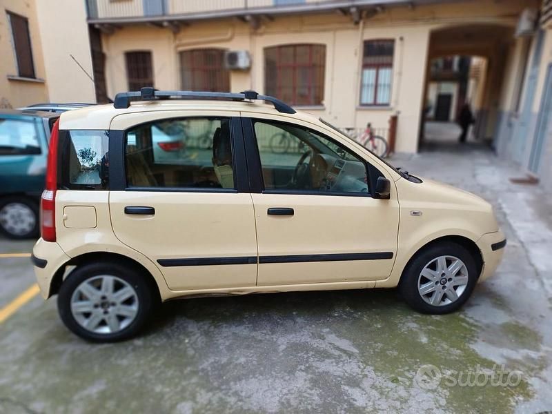 Usata Fiat Panda 2004 Giallo Utilitaria