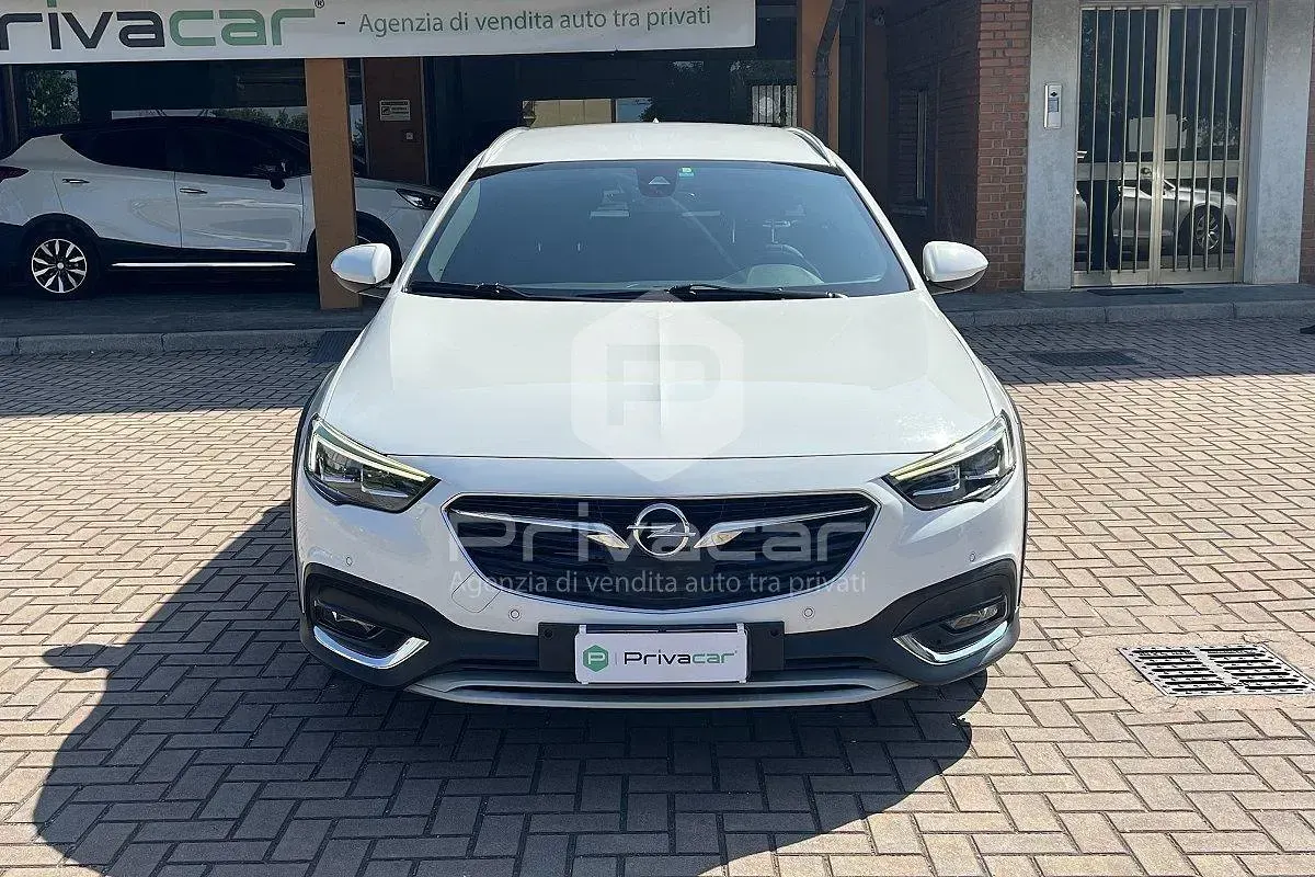 Usata Opel Insignia Country Tourer Exklusiv 169 CV (124 kW) 2018 Bianco Station wagon