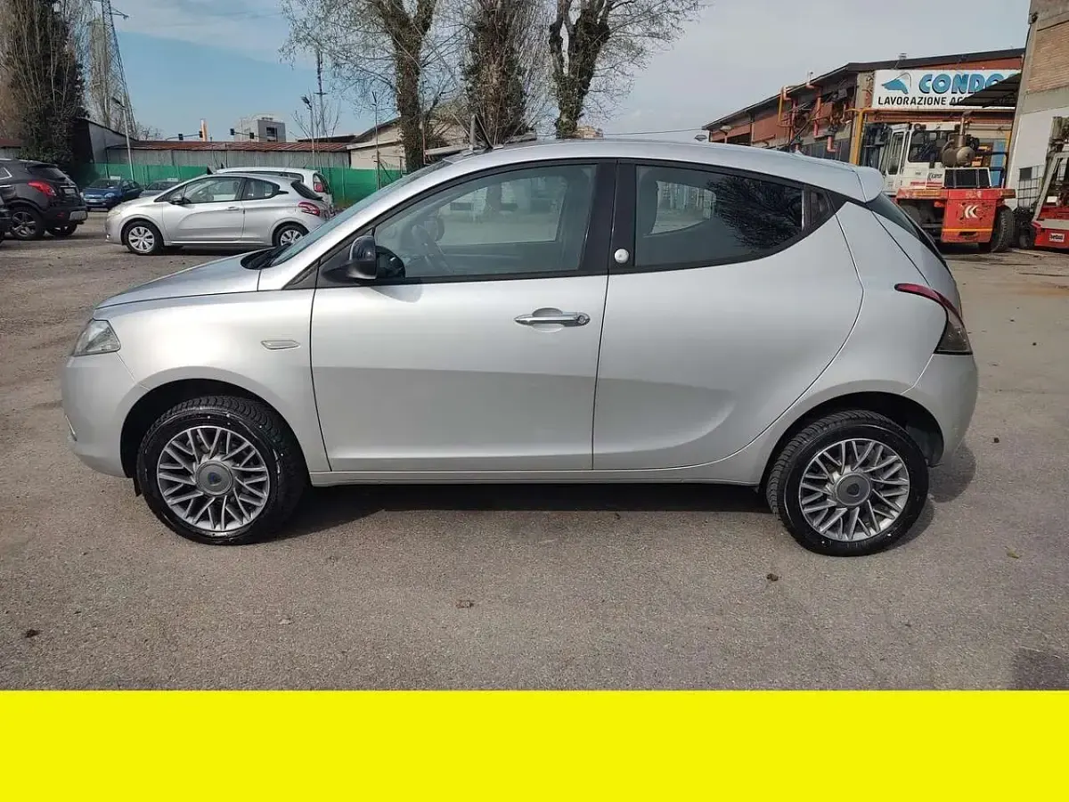 Usata Lancia Ypsilon 86 CV (63 kW) 2013 Other Utilitaria