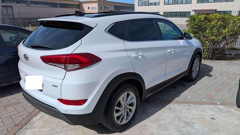 Usata Hyundai Tucson Xpossible 116 CV (85 kW) 2017 Argento SUV