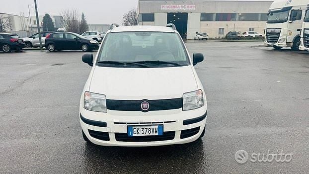 Bianco Usata 2011 Fiat Panda Berlina | 4000 € (Ottimo prezzo) - Immagine 1/4