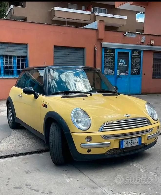 Usata Mini ONE 90 CV (66 kW) 2003 Giallo Utilitaria